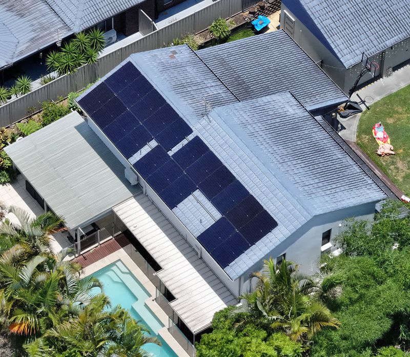 659b534a8861b35ea6b016a9_House with Solar Panels 5-p-800 (1) 659b534a8861b35ea6b016a9_House with Solar Panels 5-p-800 (1)
